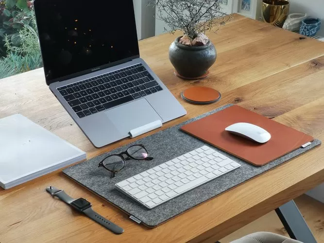 Best Laptop Table For Bed